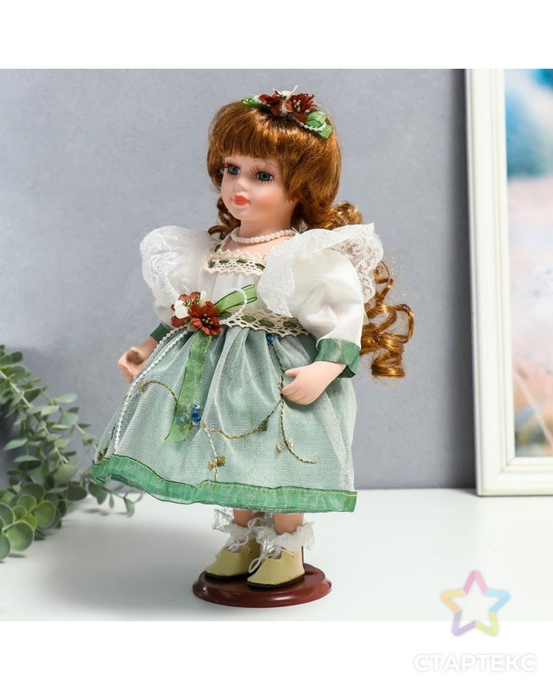 Кукла коллекционная керамика "Агата в бело-зелёном платье и с цветами в волосах" 30 см арт. СМЛ-231594-1-СМЛ0007390264 3
