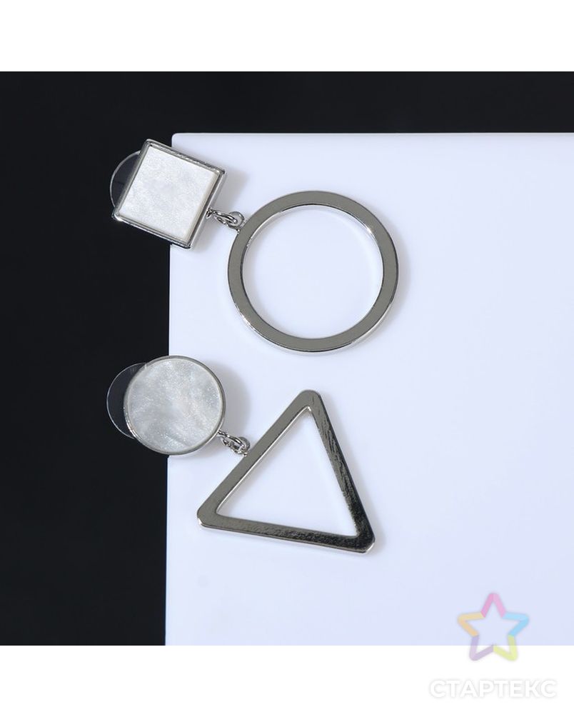 Серьги с перламутром "Ракушка" треугольник полый, цвет белый в серебре арт. СМЛ-190165-1-СМЛ0007472847 1