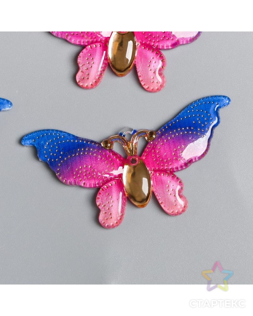 Декор для творчества пластик "Бабочка розово-синяя большая с золотыми точками" 2,6х5 см арт. СМЛ-224769-1-СМЛ0007521380 1